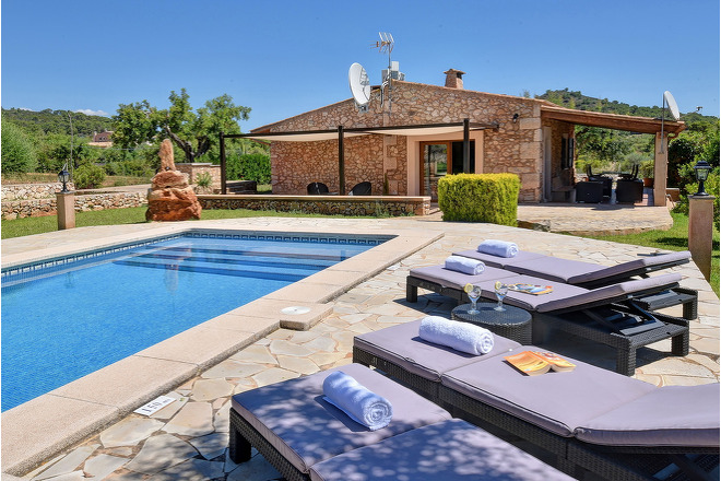 Finca Caty (f061) in S'Horta Foto 1