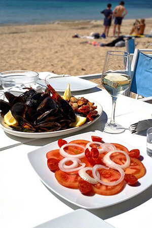 Essen am Strand